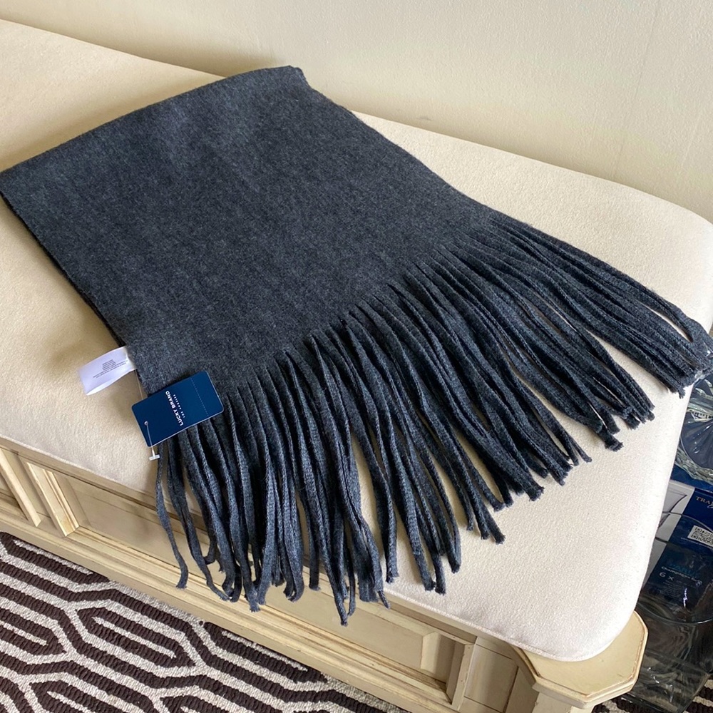 NWT Lucky brand scarf in a charcoal gray